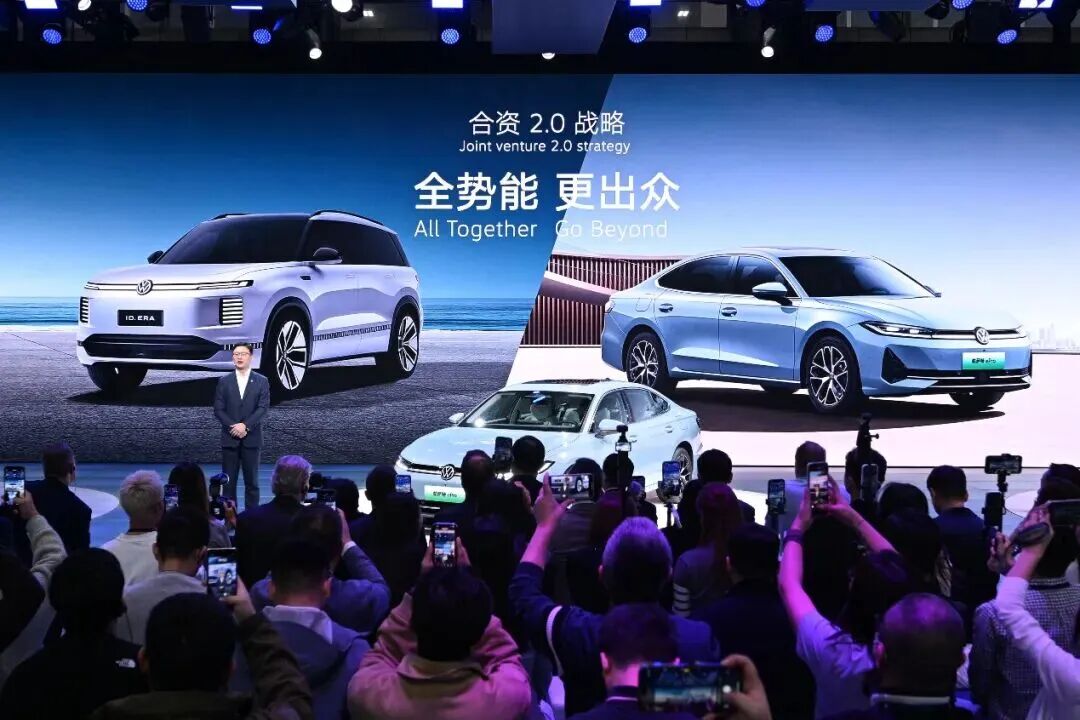 30%保卫战：大众与丰田的2025年｜年终盘点（一）